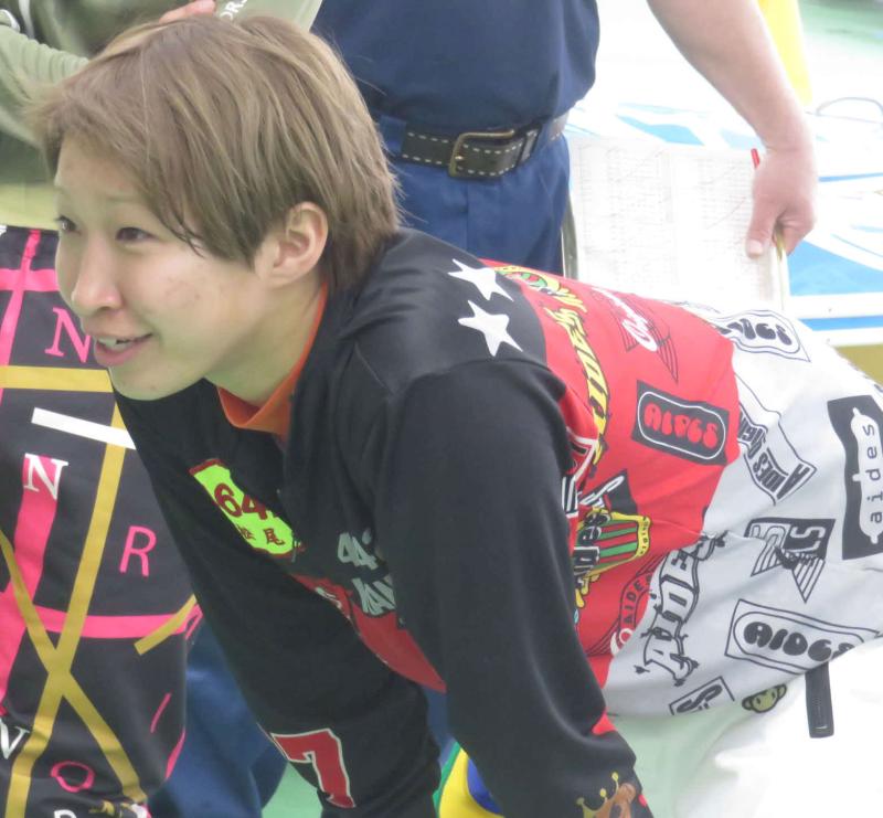 新婚さん松尾夏海が1、3着と奮闘／鳴門 - ボート : 日刊スポーツ