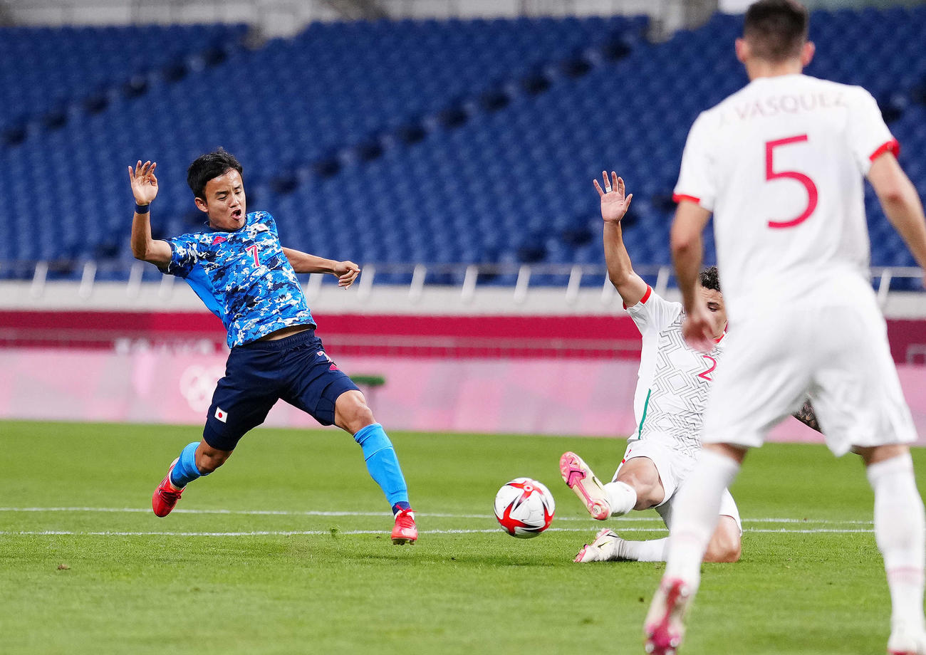 日本対メキシコ　先制ゴールを決める久保（2021年7月25日撮影）