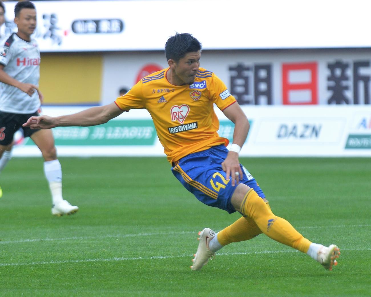 仙台所属時の富樫敬真（2022年10月16日撮影）