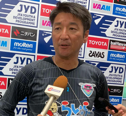 鳥栖U－18の田中監督