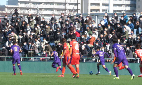 FC徳島－クリアソン新宿戦。開催地東京とあって多くの新宿サポーターが見守った