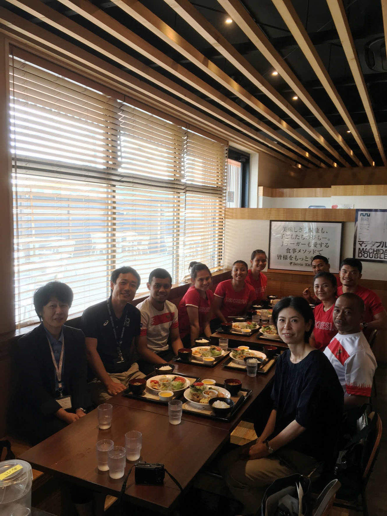 町田市でキャンプを行った空手のインドネシア代表チームを迎えた際は、豚肉を抜いたメニューを用意した（提供：町田市）