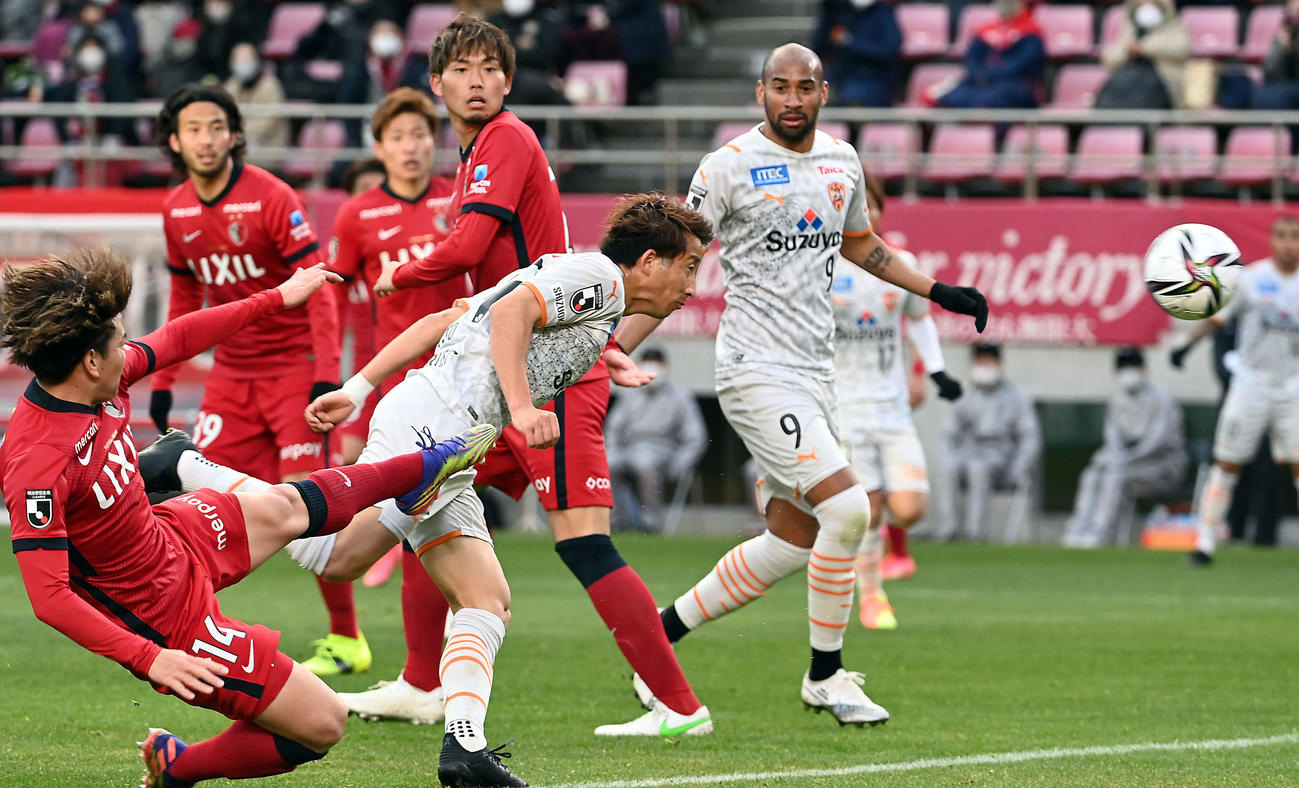 鹿島対清水　後半38分、ヘディングでゴールを決める清水FW後藤（2021年2月27日撮影）
