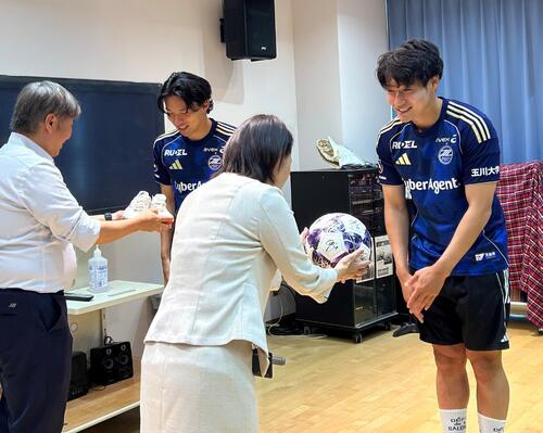 中山雄太（左）と岡村大八（右）
