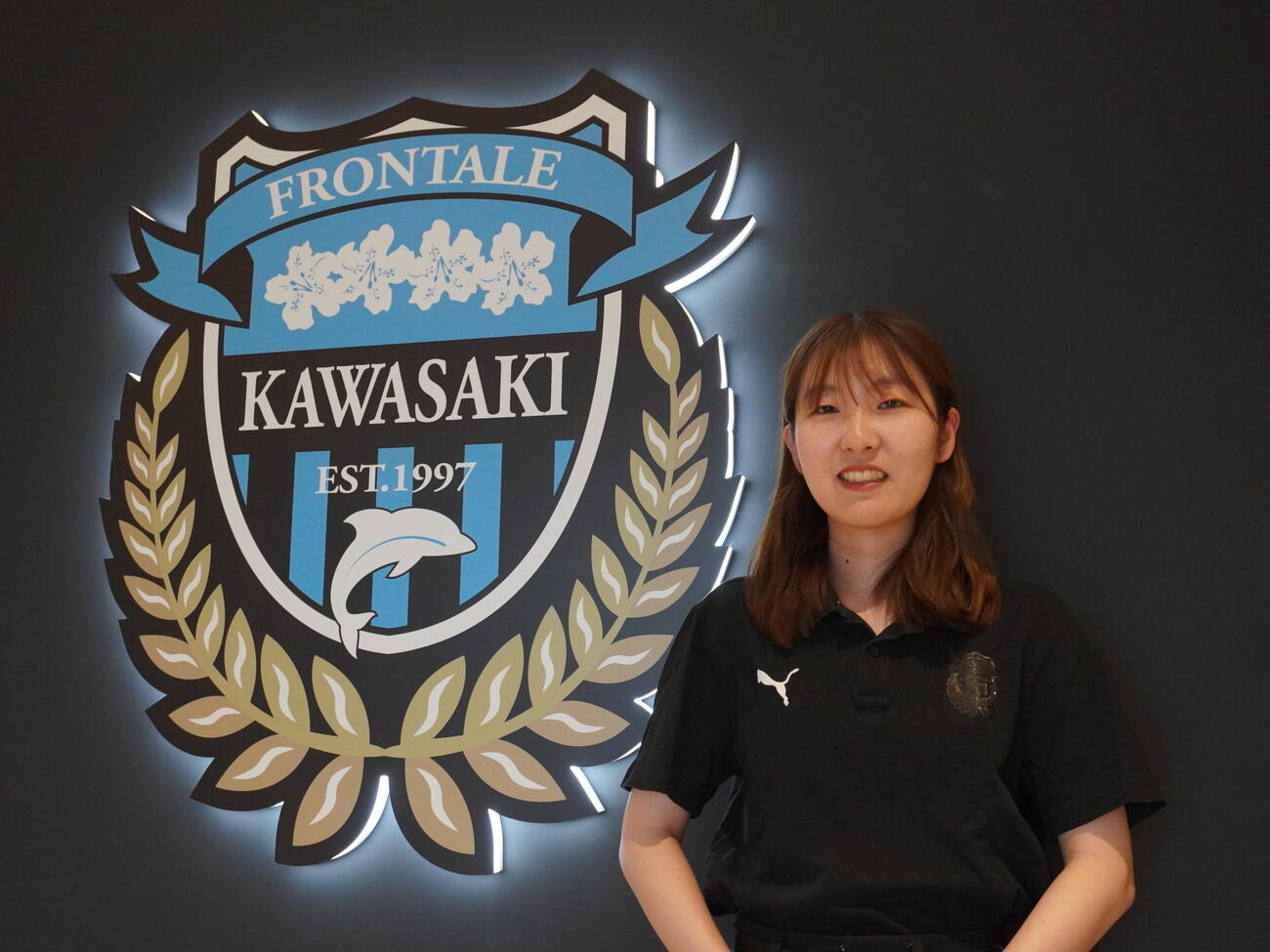 川崎フロンターレでスクール・普及スタッフとして活躍中の卒業生・松山佳奈さん