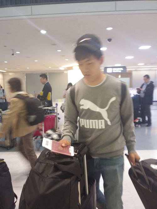 成田空港に帰国したシントトロイデンMF遠藤航