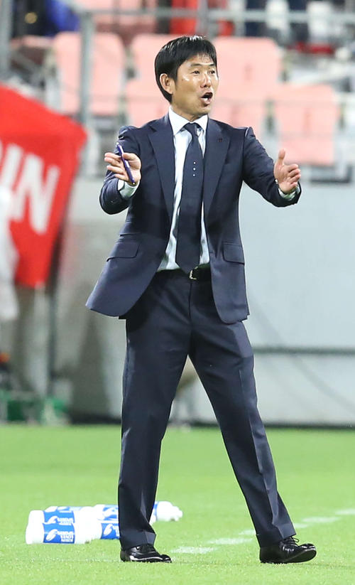日本対トニリダード・トバゴ　前半、指示を出す森保監督（撮影・河野匠）　