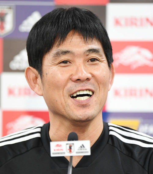 パラグアイ戦を翌日に控え、記者会見で話す日本代表の森保監督（撮影・加藤諒）