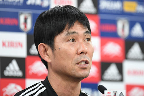 パラグアイ戦を翌日に控え、記者会見で話す日本代表の森保監督（撮影・加藤諒）