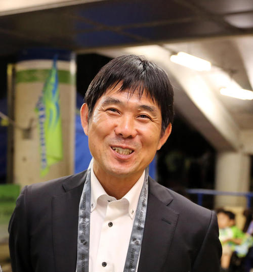 ラグビー日本代表について、笑顔で話す日本代表の森保監督（撮影・大野祥一）