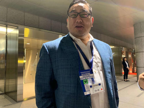 来場した元横綱朝青龍のドルゴルスレン・ダグワドルジ氏（撮影・杉山理紗）