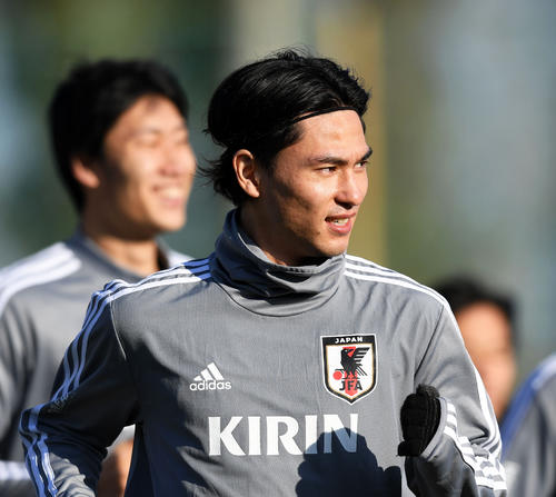 ランニングをする南野（撮影・横山健太）