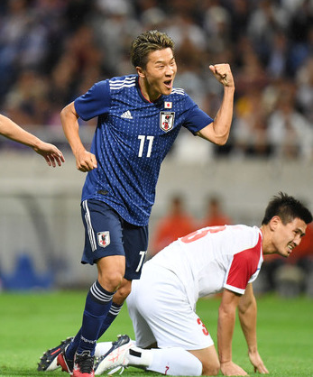 10月10日のモンゴル戦でゴールを決めてガッツポーズする永井謙佑