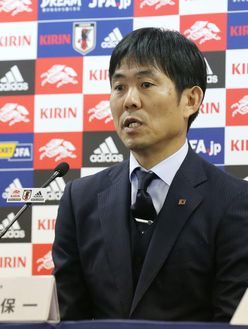 U－22日本対U－22コロンビア　試合後、険しい表情で会見に臨んだ森保監督（撮影・河野匠）
