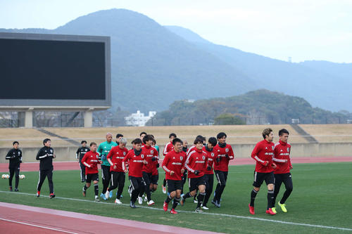 ランニングするU－22日本代表イレブン（撮影・河野匠）