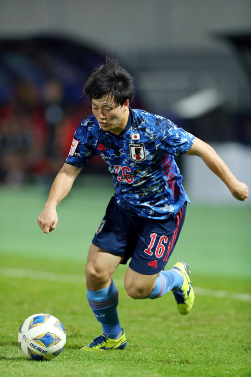 U－23日本対U－23シリア　後半、ドリブルで攻め込む相馬（撮影・前田充）