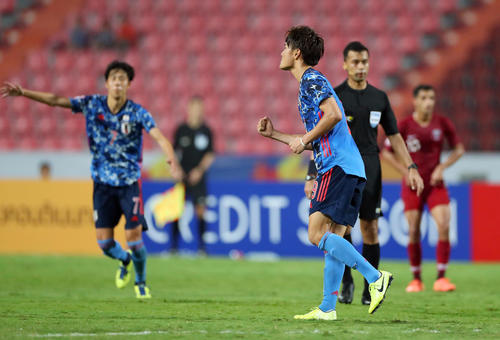 U－23日本対U－23カタール　後半、先制ゴールを決めてガッツポーズの小川航基（撮影・前田充）