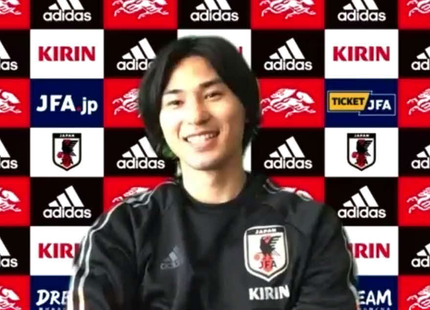 オンラインで取材に応じるMF南野