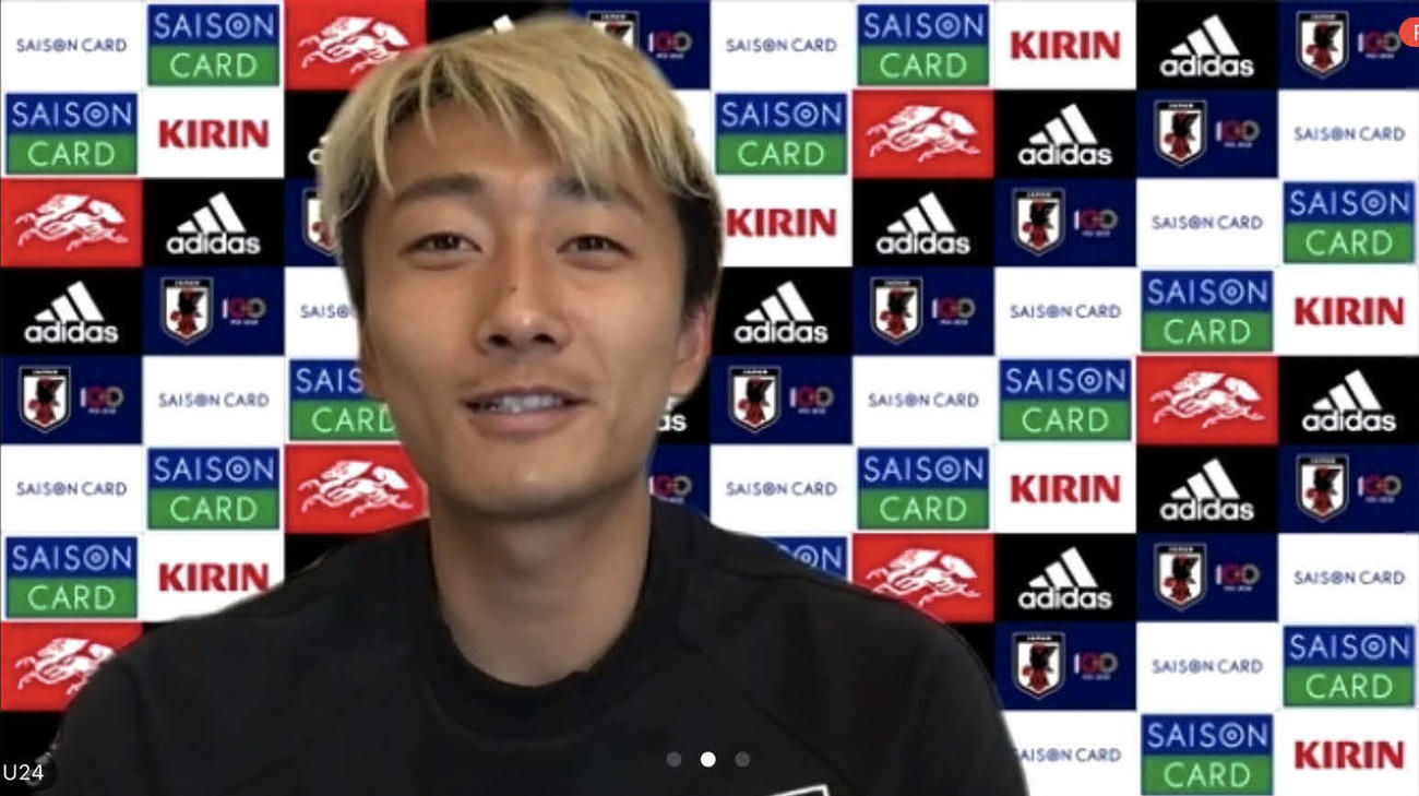 オンライン取材に応じるDF原輝綺