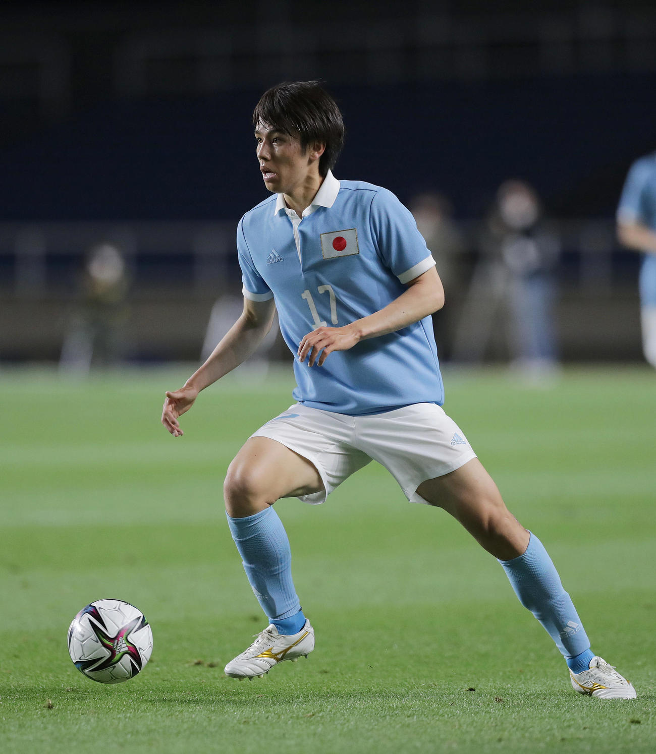 U－24日本対U－24ガーナ　前半、ボールを運ぶ田中（撮影・前田充）