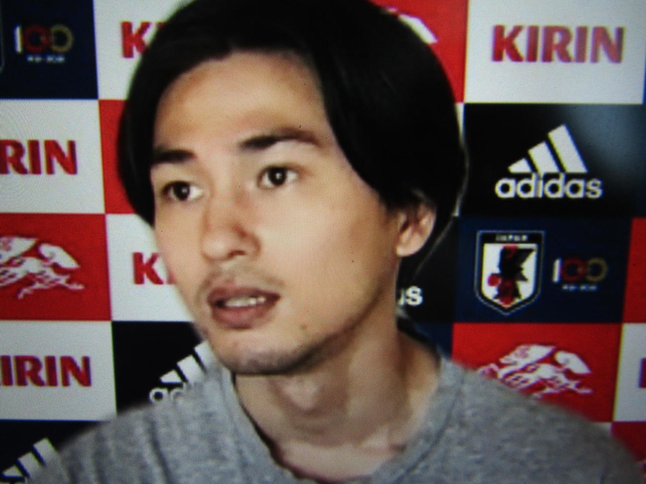 オンライン取材に応じる日本代表MF南野拓実