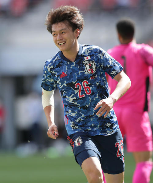 U－24日本対ジャマイカ　後半、ループシュートでチーム3点目のゴールを決めて笑顔をみせる上田（撮影・前田充）