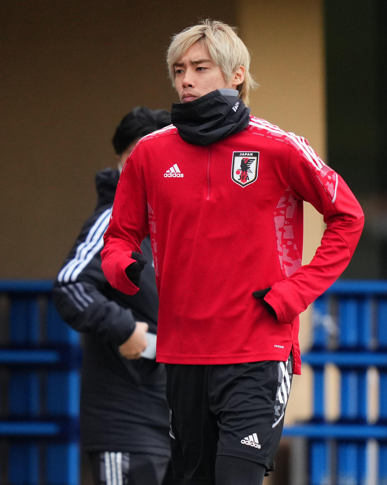 30日、ランニングをする伊東（撮影・横山健太）