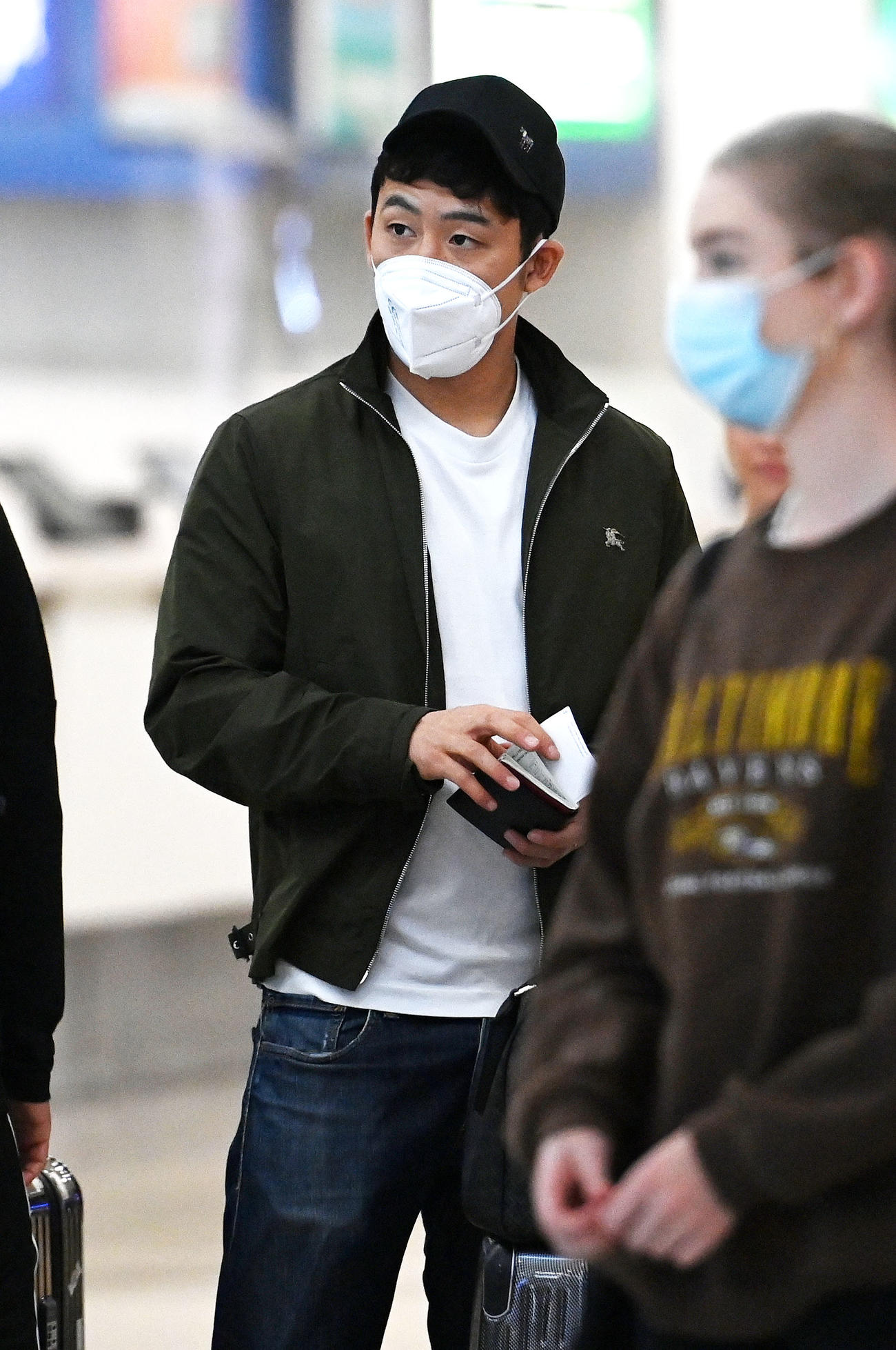 21日、シドニー空港に到着した遠藤（撮影・横山健太）