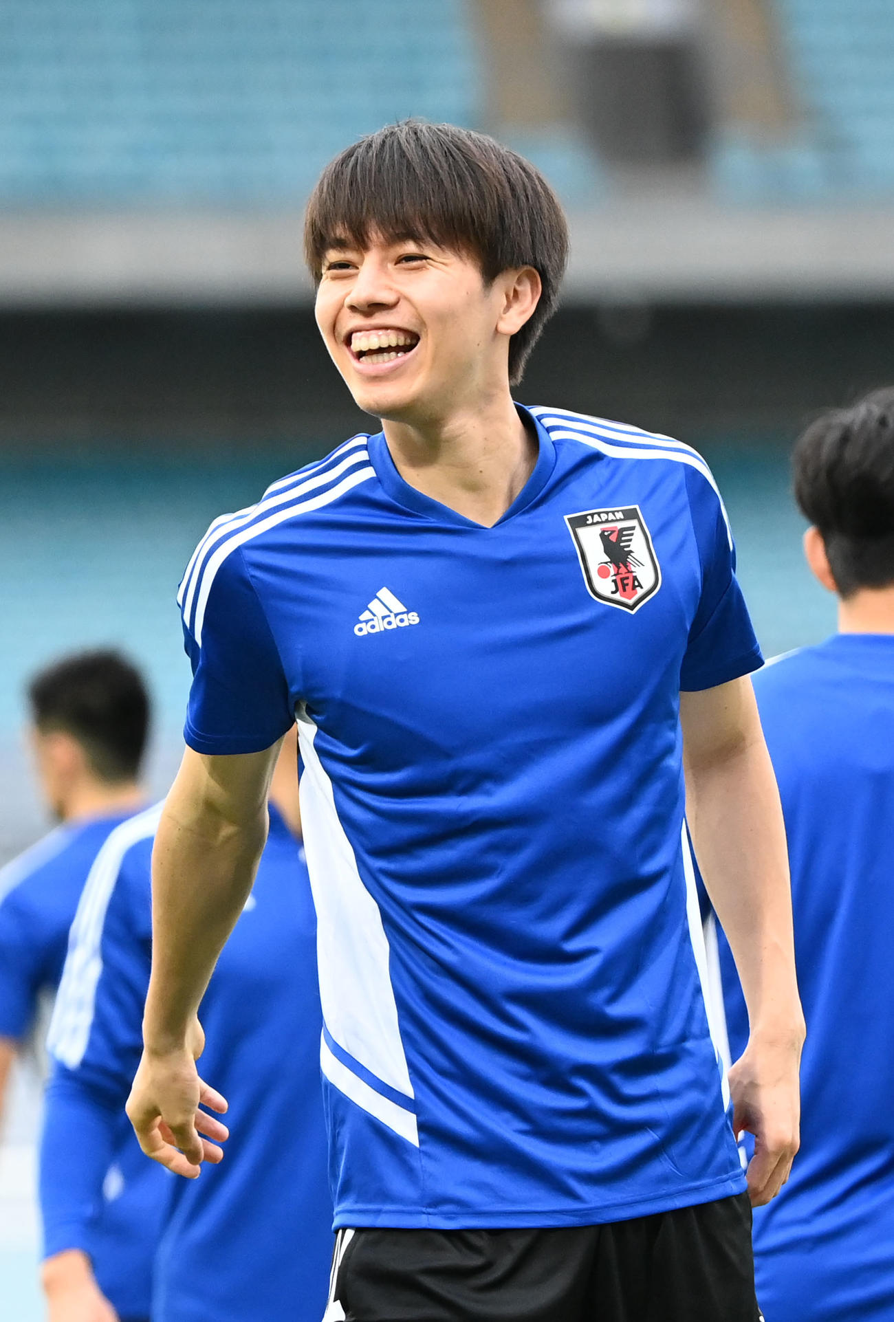 笑顔を見せる田中（撮影・横山健太）