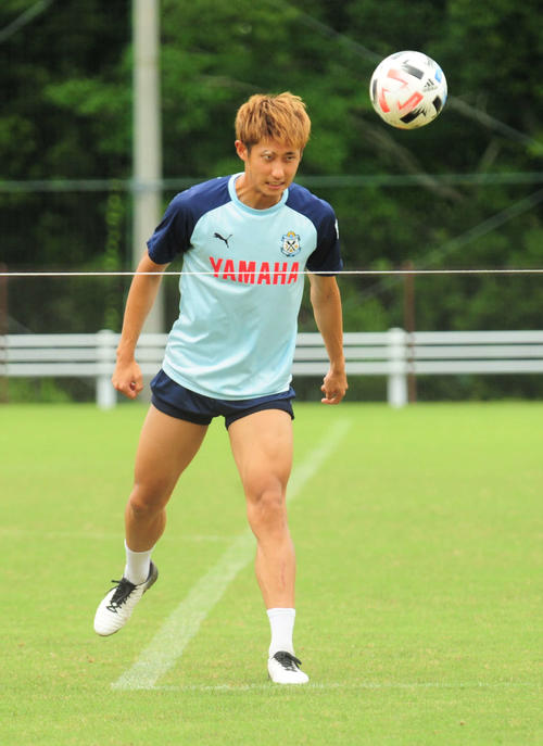 日本代表】初選出DF伊藤洋輝とは？「寝るよりも価値がある」磐田時代に