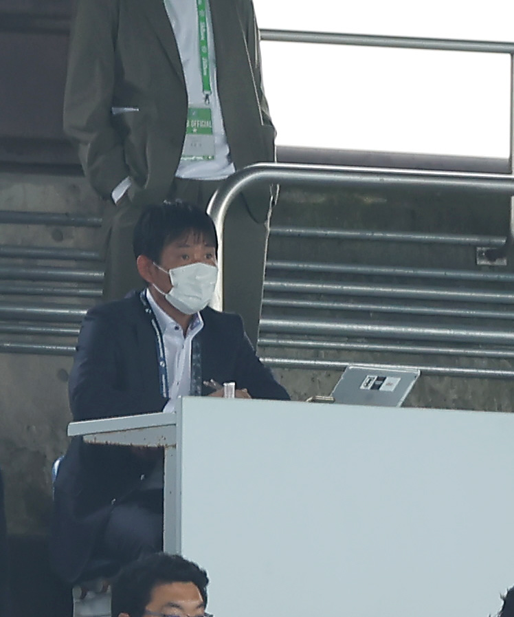 湘南対神戸　視察に訪れた日本代表森保監督（撮影・垰建太）