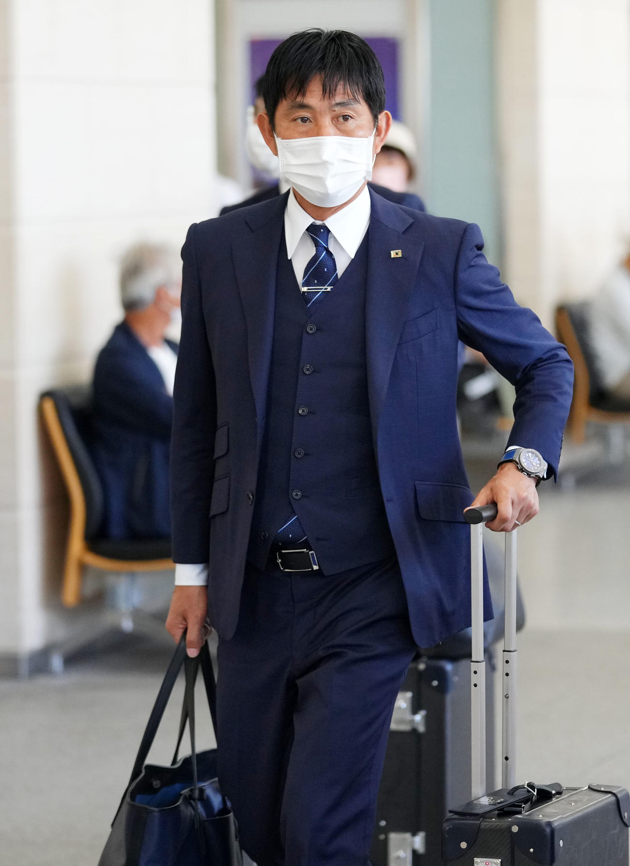 神戸に到着した森保監督ら日本代表イレブン（撮影・横山健太）