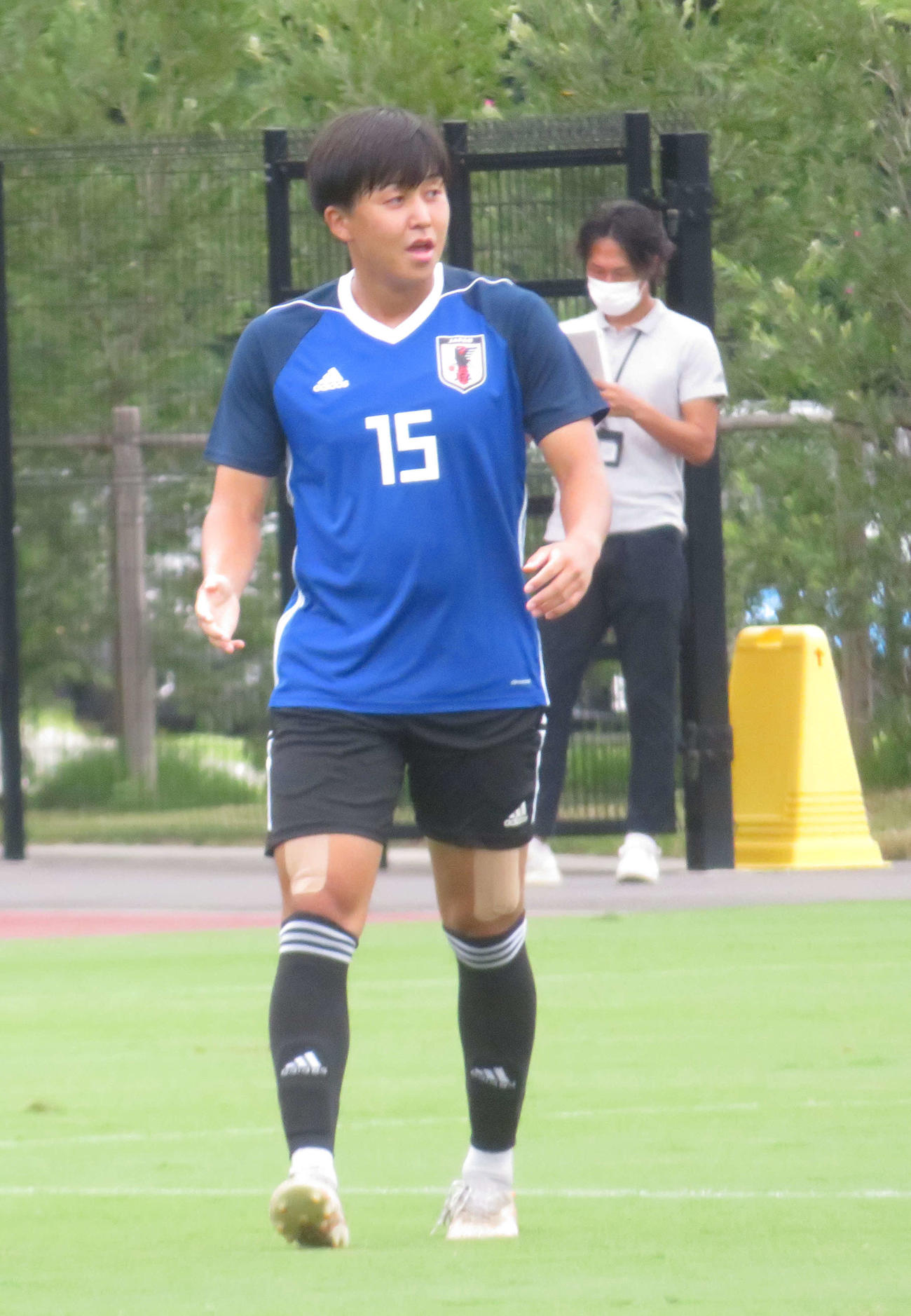 流通経済大との練習試合で先制ゴールを決めたU－19日本代表MF山崎（右から2人目）（撮影・磯綾乃）