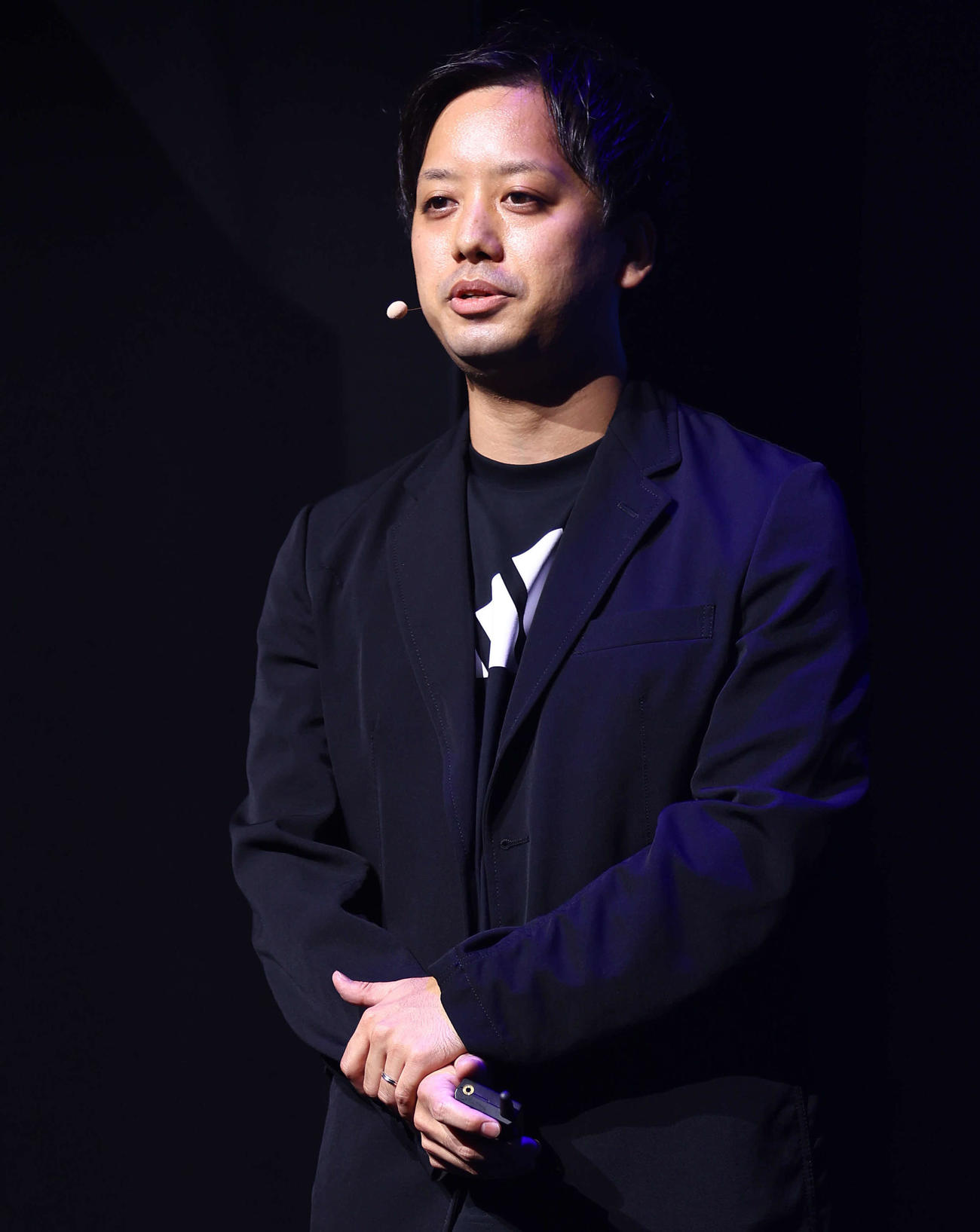 8月29日、サッカー日本代表新ユニホーム発表会見に登壇したアディダスジャパンの福田新ブランドコミュニケーションズシニアマネジャー