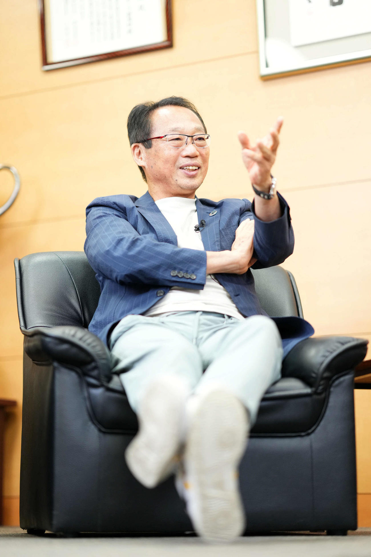 思いを語る岡田武史氏（撮影・横山健太）