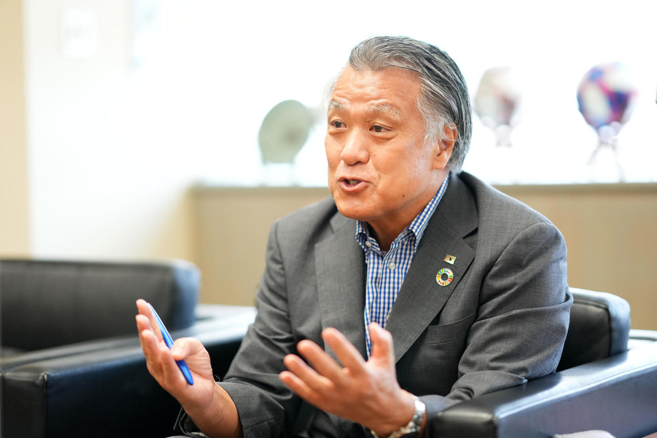 日本代表について語る田嶋会長（撮影・横山健太）