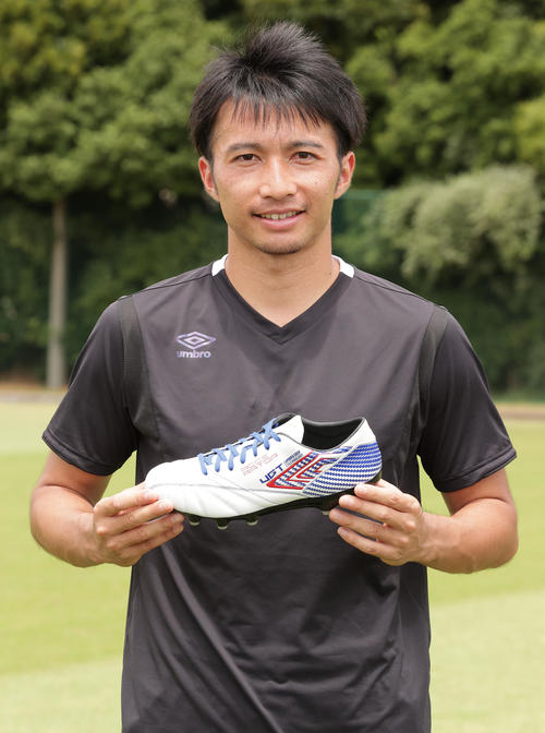 日本代表】柴崎岳が故郷の伝統工芸品モチーフのスパイクで挑む 十和田