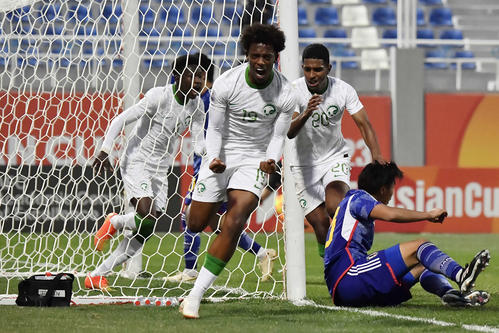 日本対サウジアラビア　後半、ゴールを決めて喜ぶサウジアラビアの選手たち(C)AFC