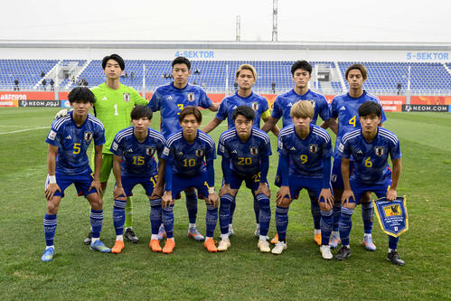 日本対サウジアラビア　試合前、集合写真に納まる日本代表の先発メンバー(C)AFC