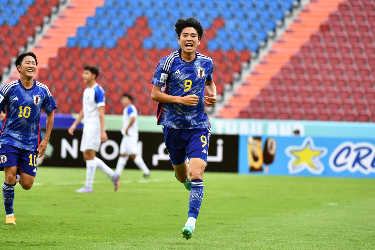 日本対ウズベキスタン　先制ゴールを決めた道脇豊（C）2023 AFC