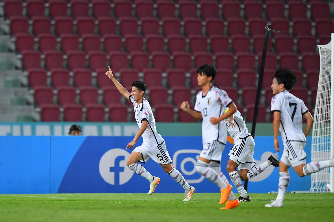 得点を決め喜ぶU17日本代表（C）2023　AFC