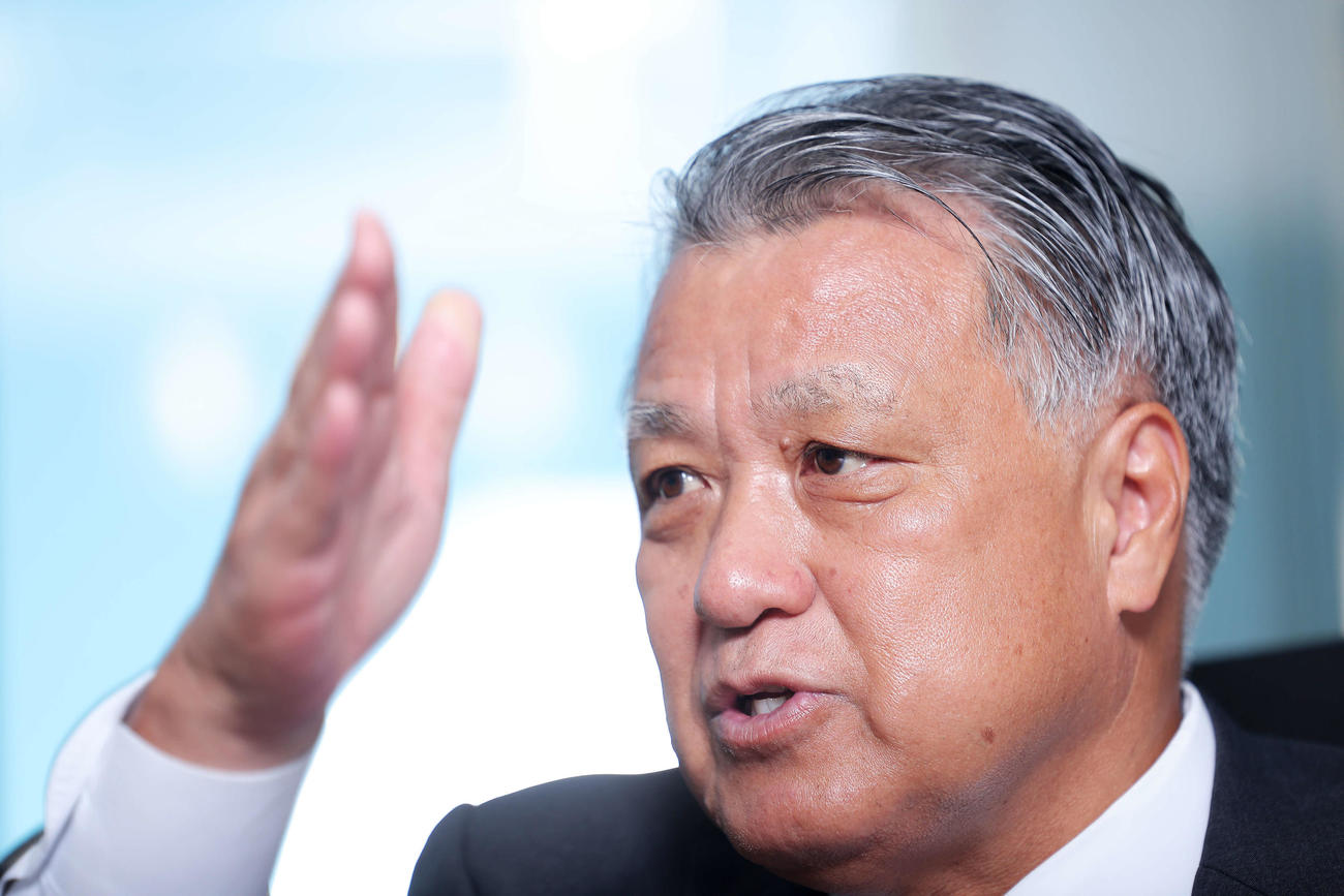 インタビューに答えるJFA田嶋会長（撮影・河田真司）