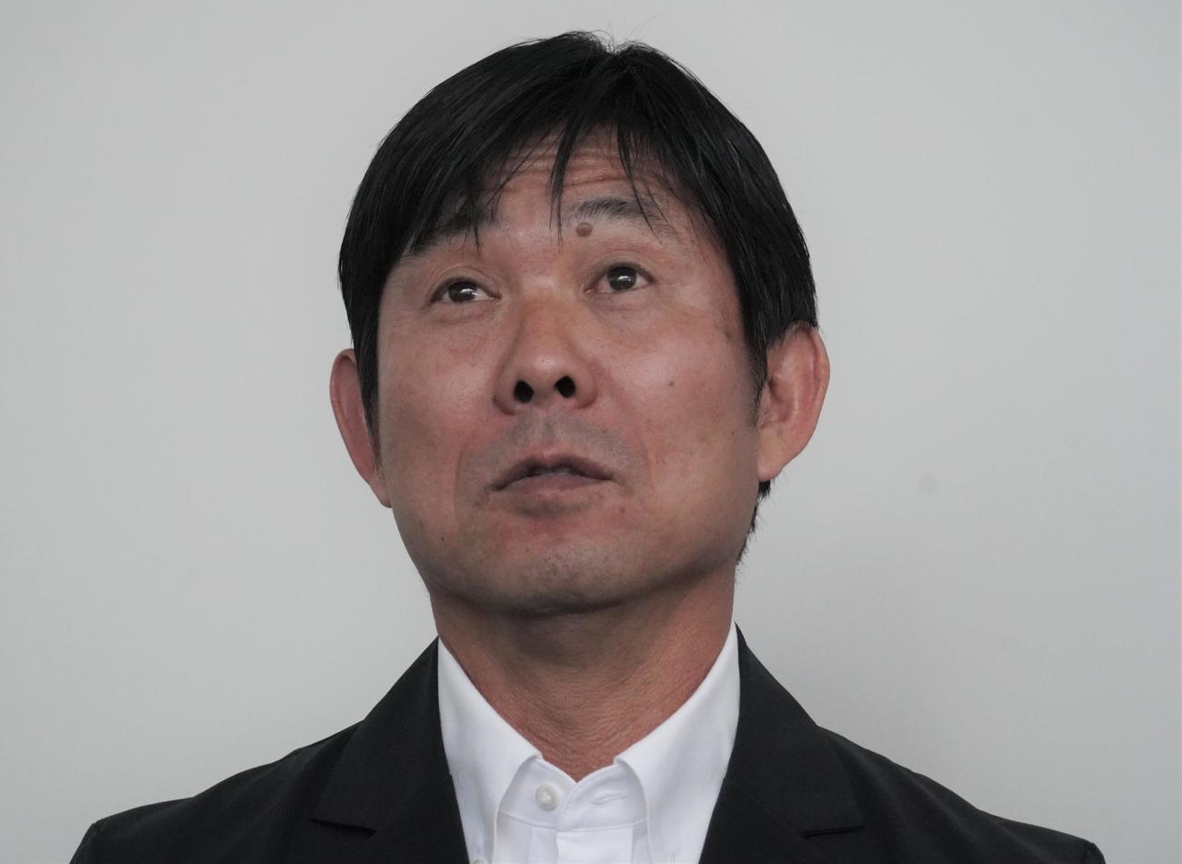 欧州視察を終えて帰国した日本代表森保一監督（撮影・佐藤成）