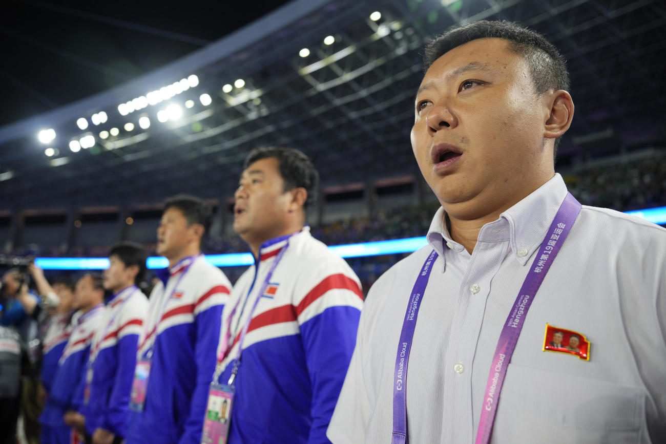 決勝に臨む北朝鮮代表（AP）