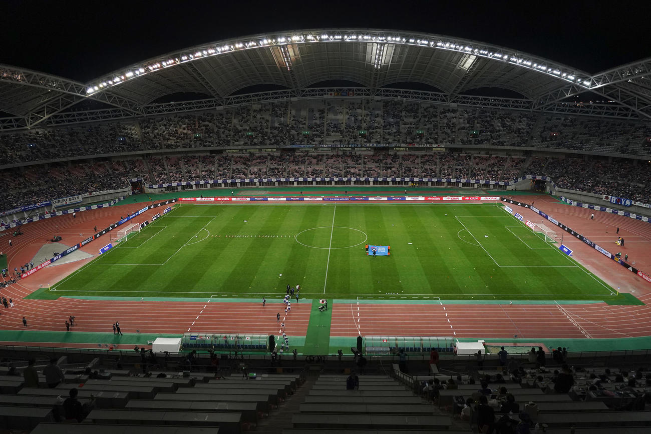 日本対カナダ　試合開始前のピッチ（撮影・井上学）