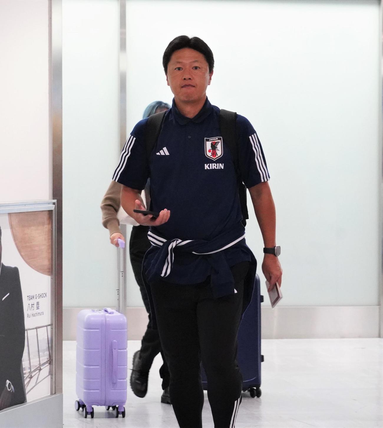アメリカ遠征から帰国したU－22日本代表の大岩剛監督（撮影・佐藤成）