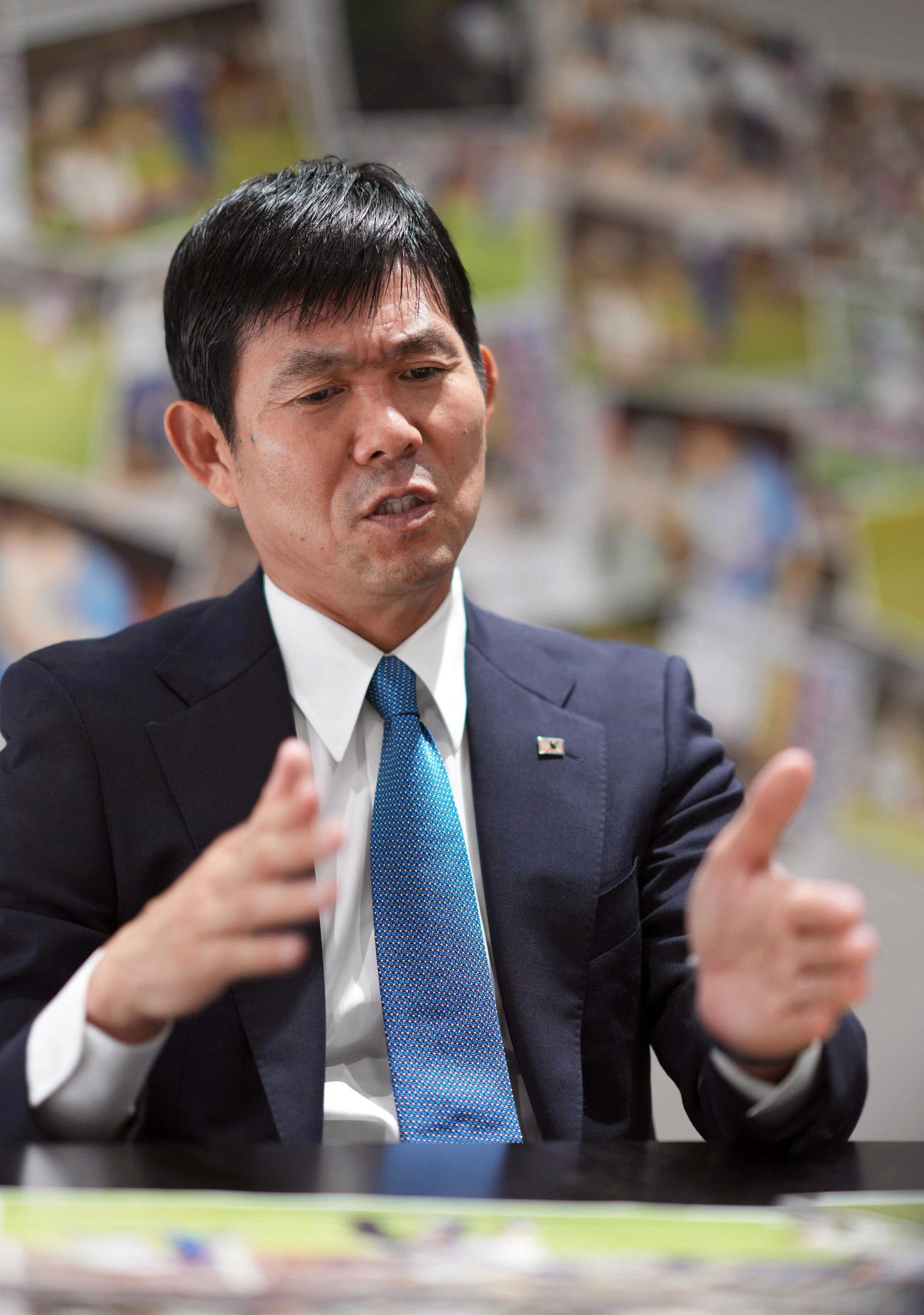 厳しい表情でドーハの悲劇を振り返る日本代表森保監督（撮影・狩俣裕三）