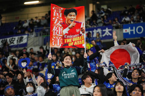 日本対ミャンマー　試合前、盛り上がるサポーターたち（撮影・垰建太）