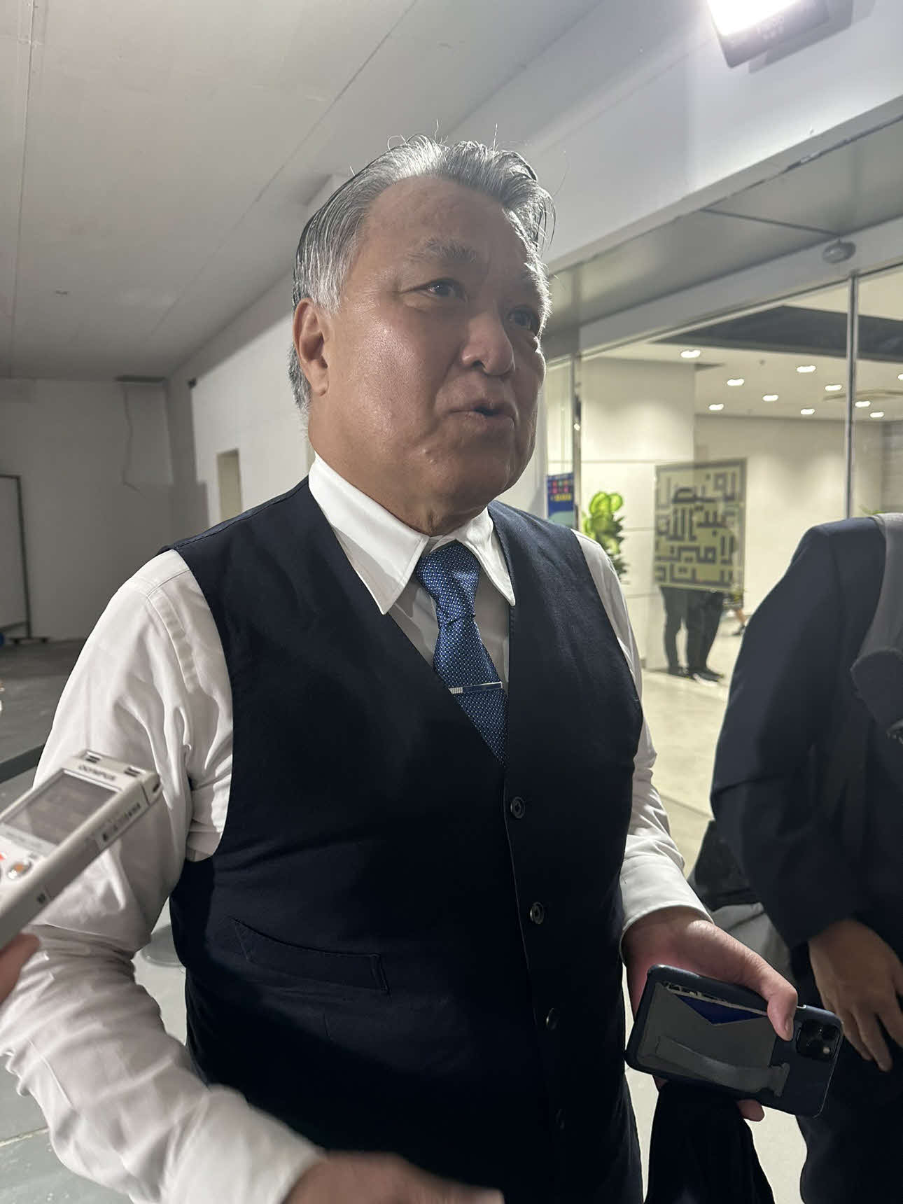 W杯アジア2次予選シリア戦後に取材対応する日本協会の田嶋幸三会長（撮影・岡崎悠利）