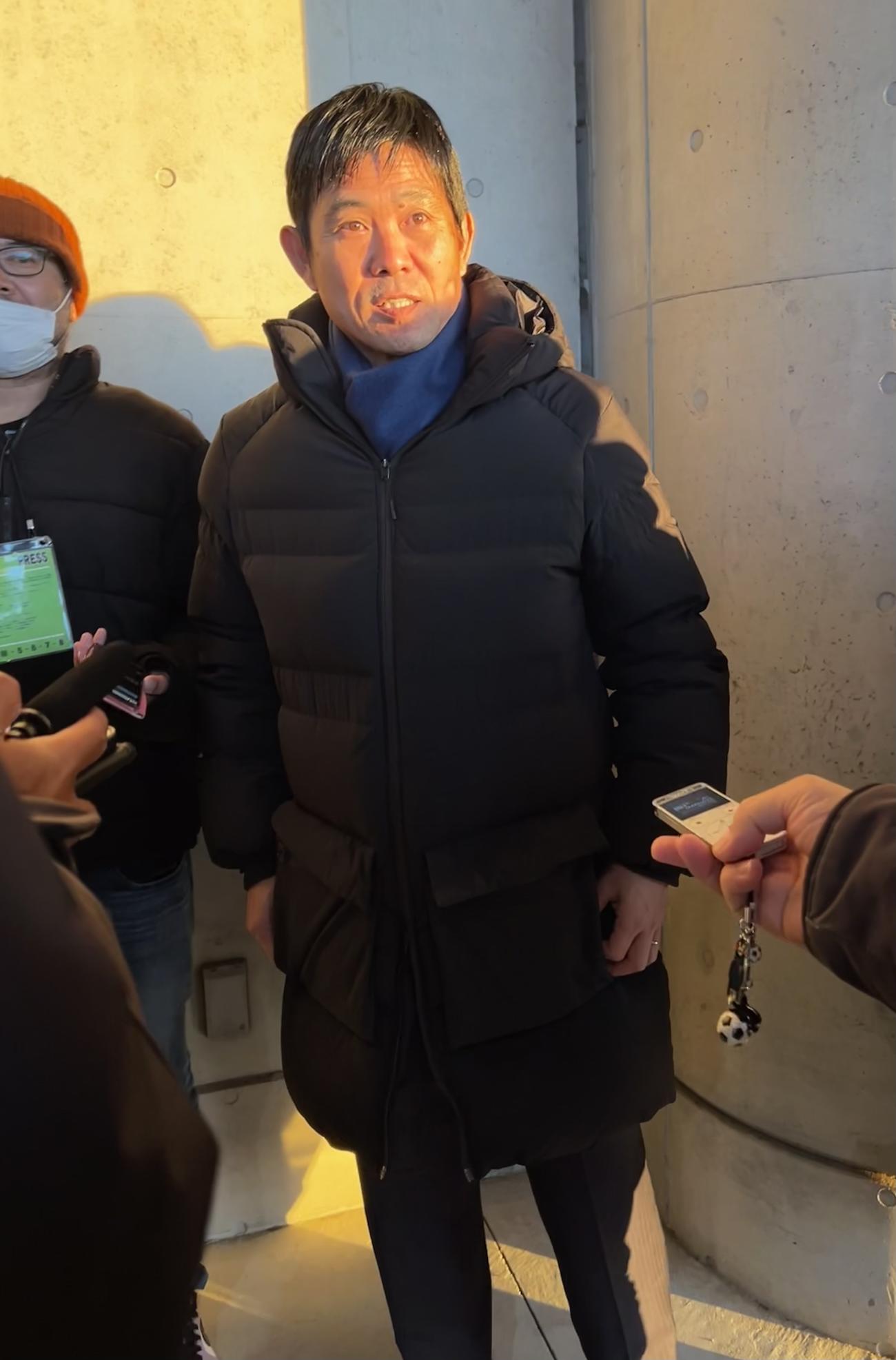 鹿島アントラーズ対横浜FC戦を視察した日本代表森保一監督